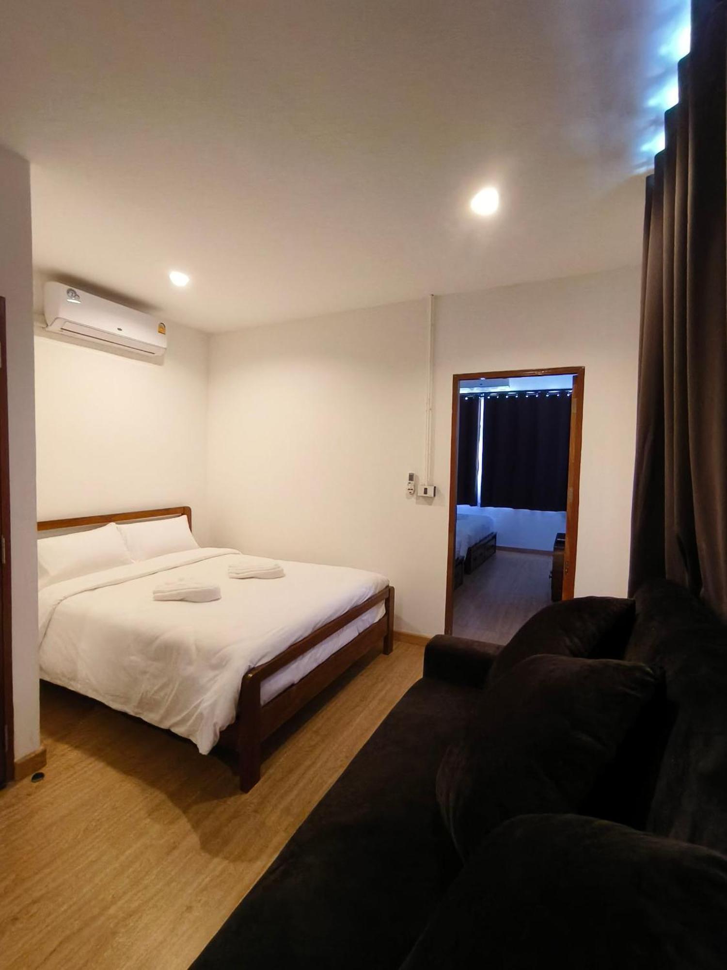 Penthouse Lamoon Hotell Bangkok Exteriör bild