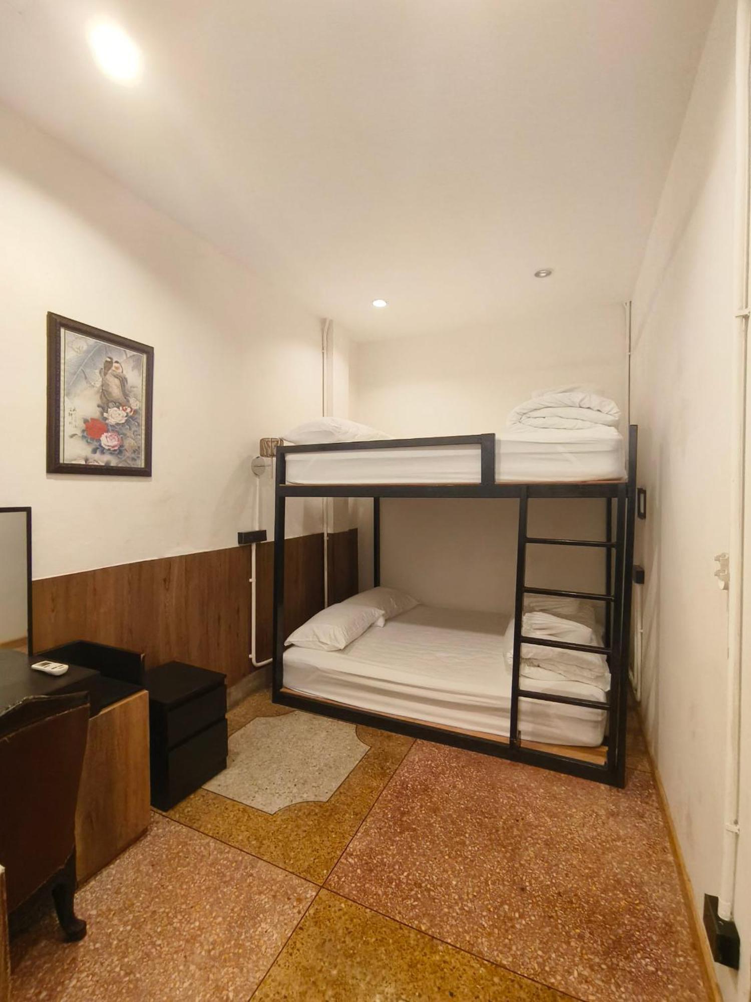 Penthouse Lamoon Hotell Bangkok Exteriör bild